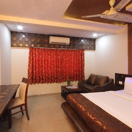 Hotel Railway Inn Thane Eksteriør bilde