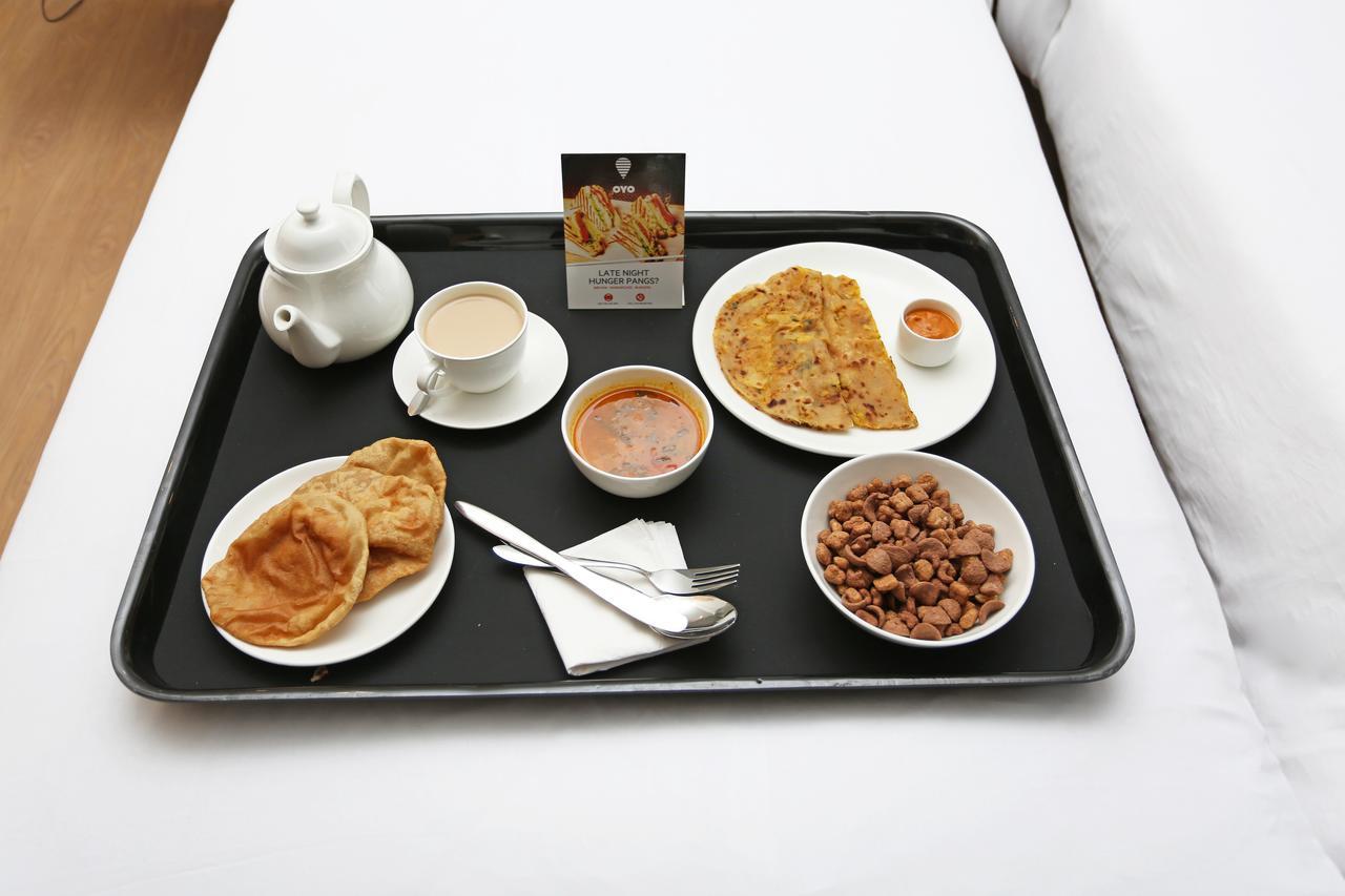 Hotel Railway Inn Thane Eksteriør bilde